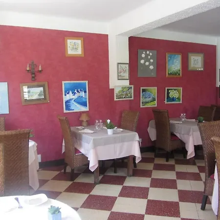 Hotell Du Rascalat LʼHospitalet-du-Larzac