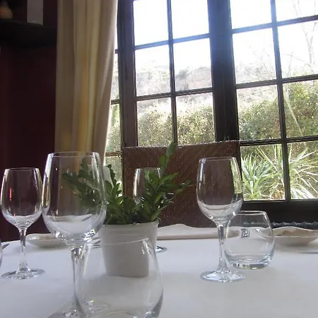 Du Rascalat Hotell 2*